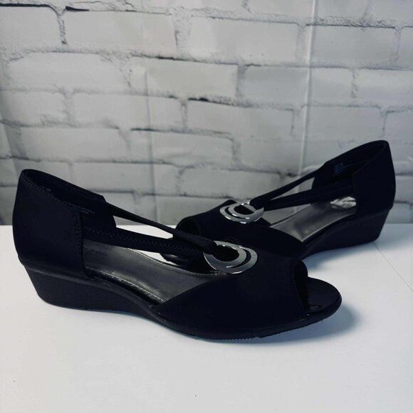 London Fog Collection Black Peep Toe Wedge Sandals – Size 10M - Picture 6 of 13